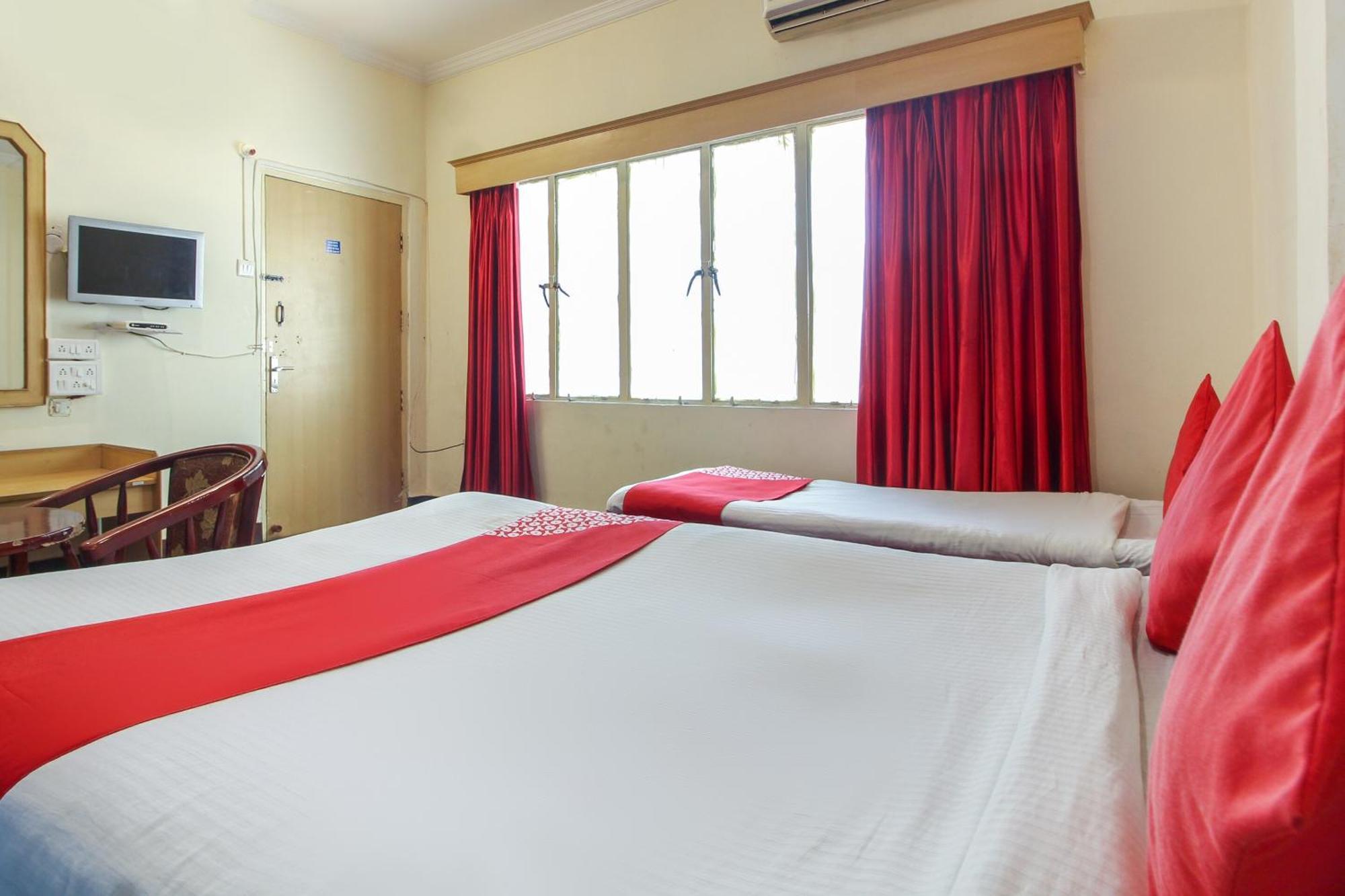 Hotel O Luxury Villas Near Begumpet Airport Hyderabad Exterior foto
