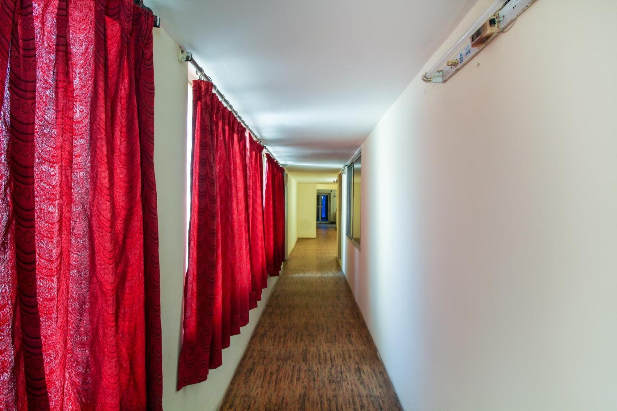 Hotel O Luxury Villas Near Begumpet Airport Hyderabad Exterior foto